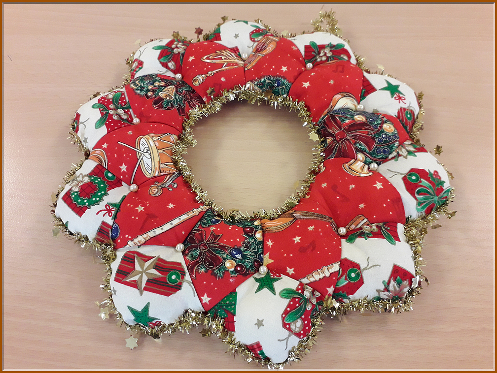 Couronne rouge de Noël